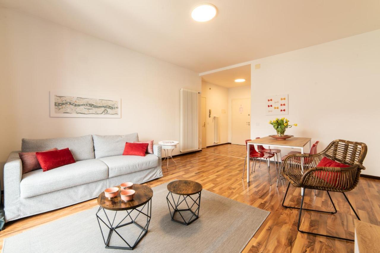 76 The House - Lugano * Melide